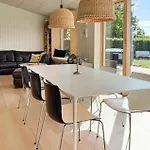 4 Bedroom Pet Friendly In Σπίτι διακοπών *
