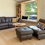 Σπίτι διακοπών 4 Bedroom Pet Friendly In *