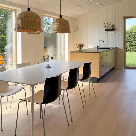 Vakantiehuis 4 Bedroom Pet Friendly In