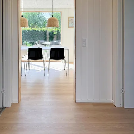 بيت للعطل 4 Bedroom Pet Friendly In *