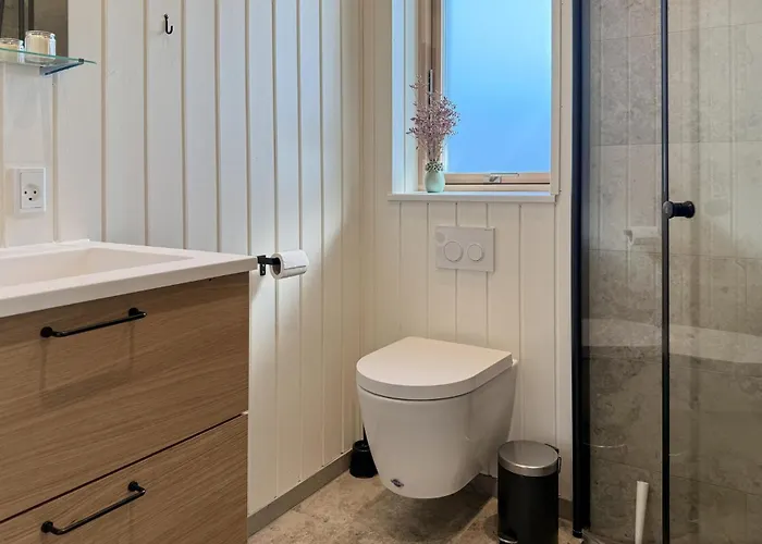 4 Bedroom Pet Friendly In 펜션 *